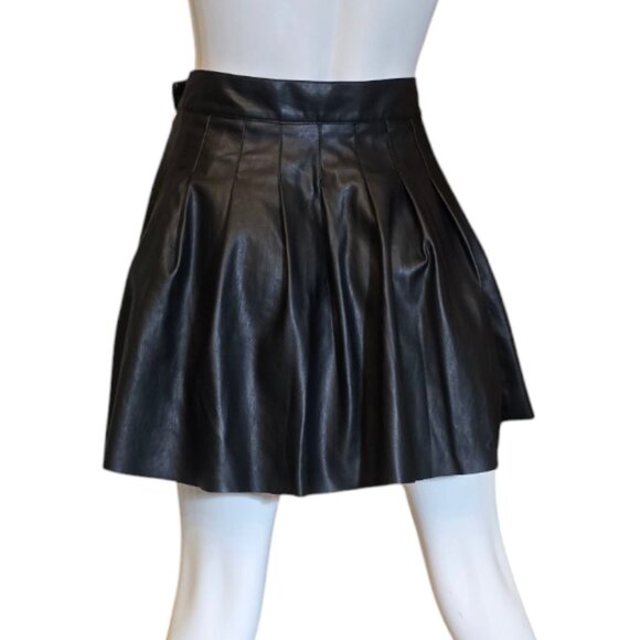 BERSHKA Faux Leather Pleated Mini Skirt sz M - Picture 3 of 7